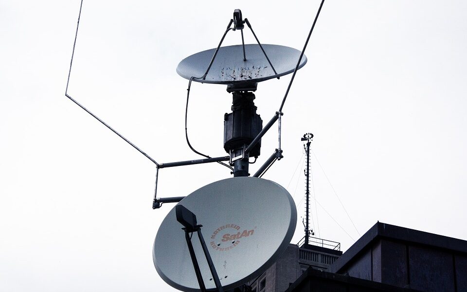 5 Tips And Tricks For Discreet Dish Positioning in 2024 - Piratebrowser.com